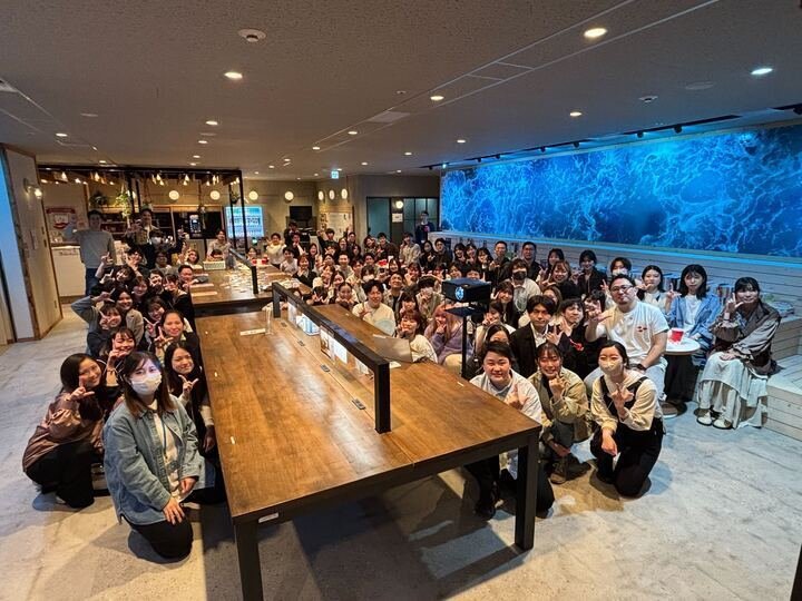 社員の集合写真