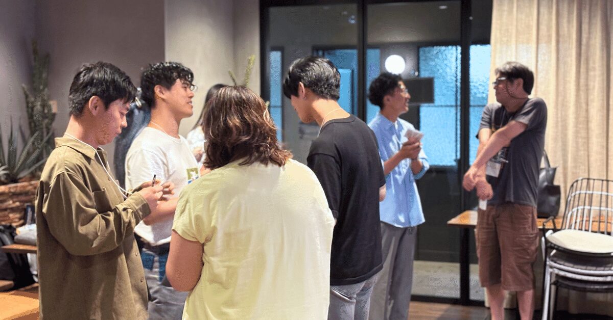 交流会を楽しむ参加者の様子